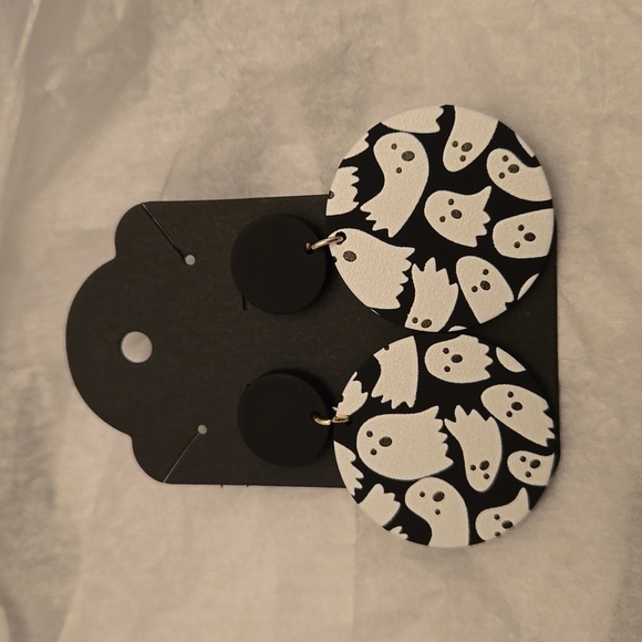 3 /$15 New Halloween Ghost Earrings - Picture 4 of 4